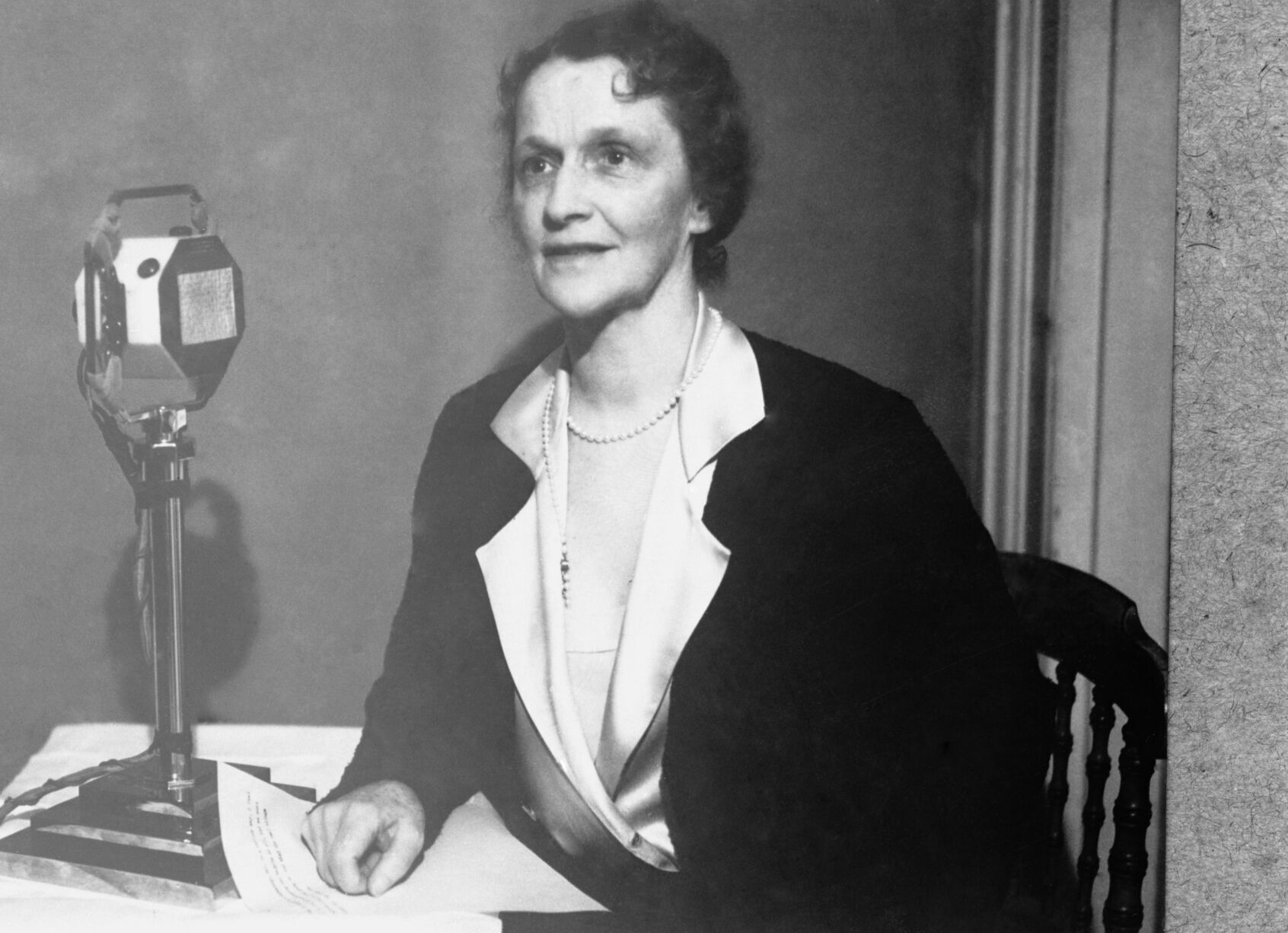 1919: Lady Astor